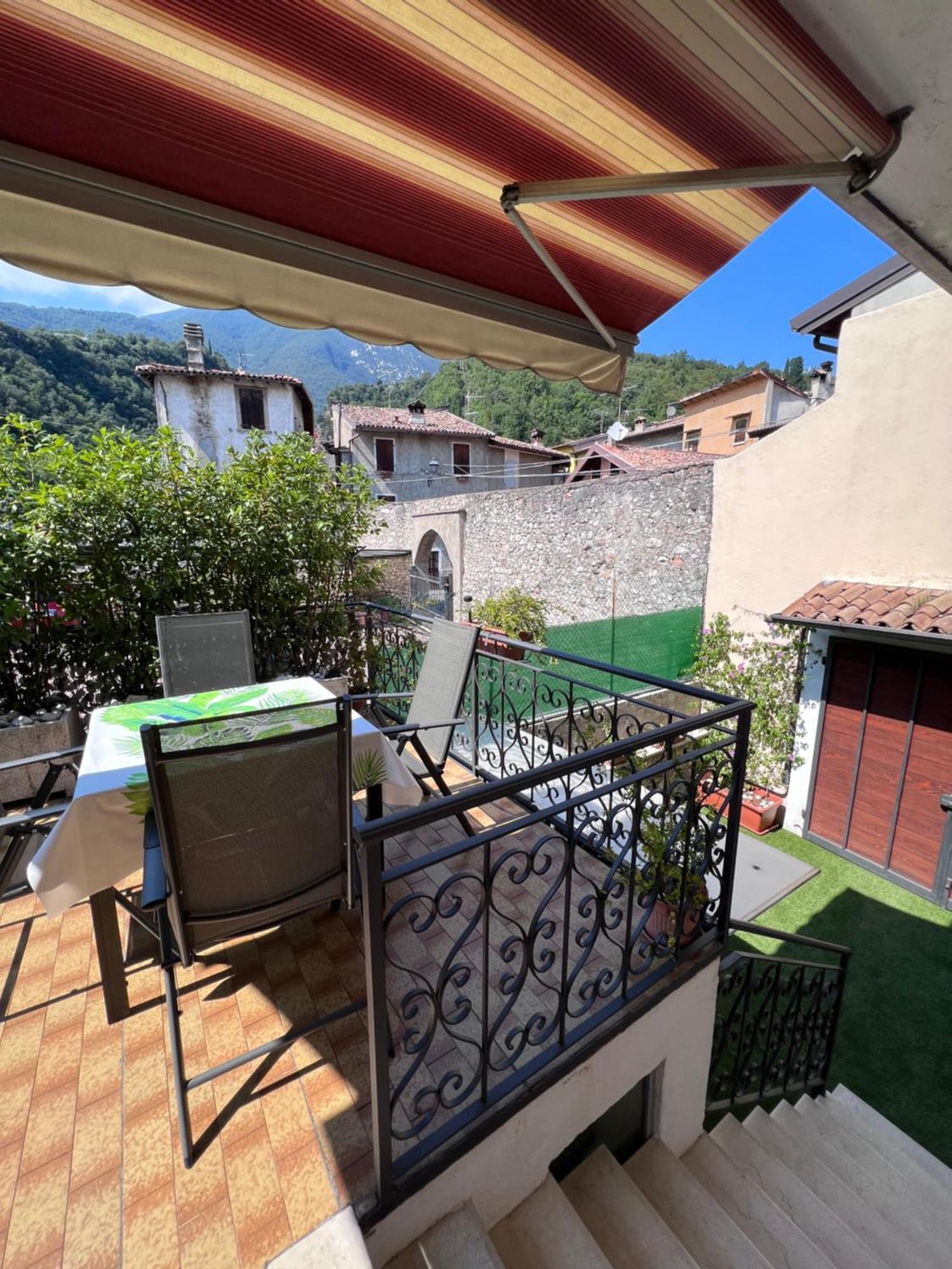 Casa Caterina 2 Storey House, With A Mountain View Toscolano Maderno Luaran gambar