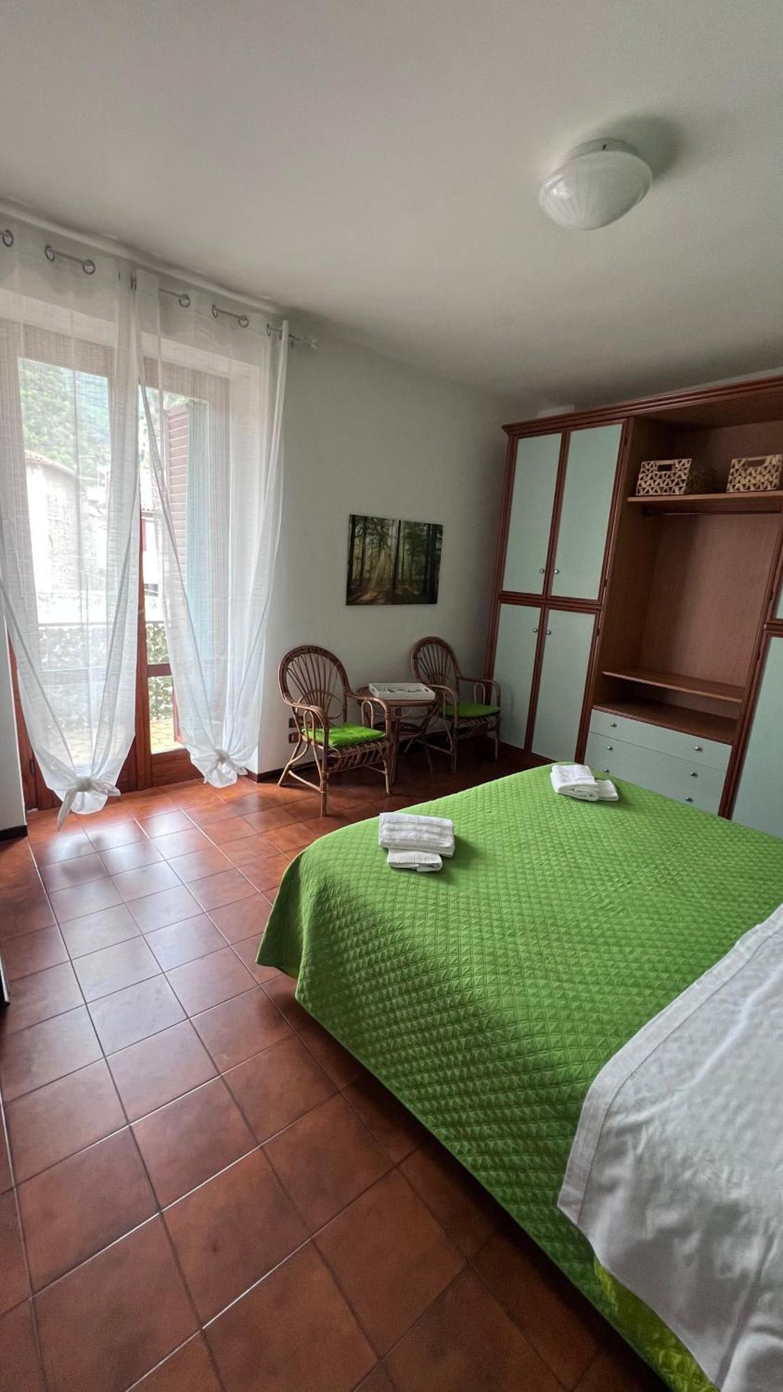 Casa Caterina 2 Storey House, With A Mountain View Toscolano Maderno Luaran gambar
