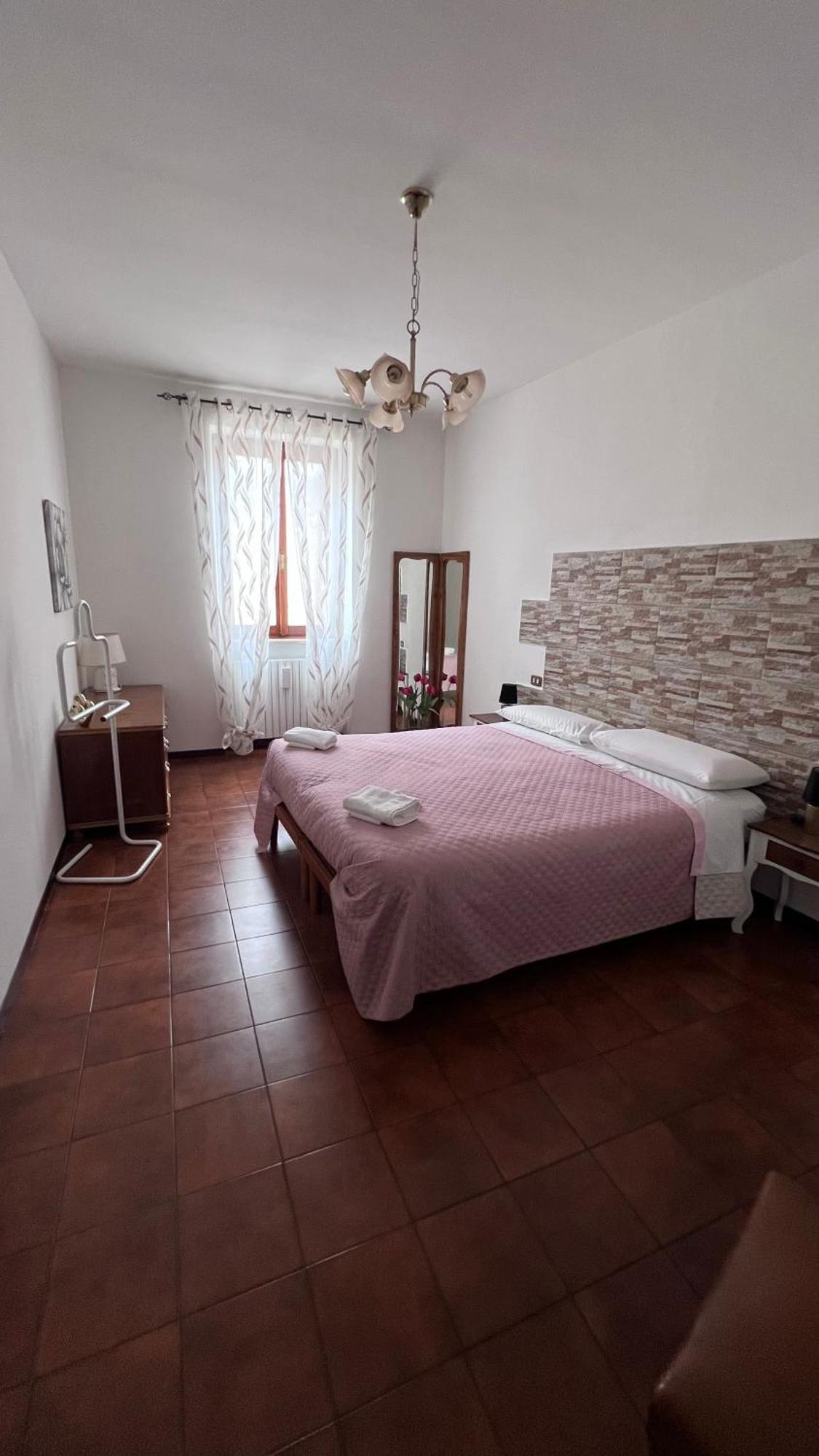 Casa Caterina 2 Storey House, With A Mountain View Toscolano Maderno Luaran gambar